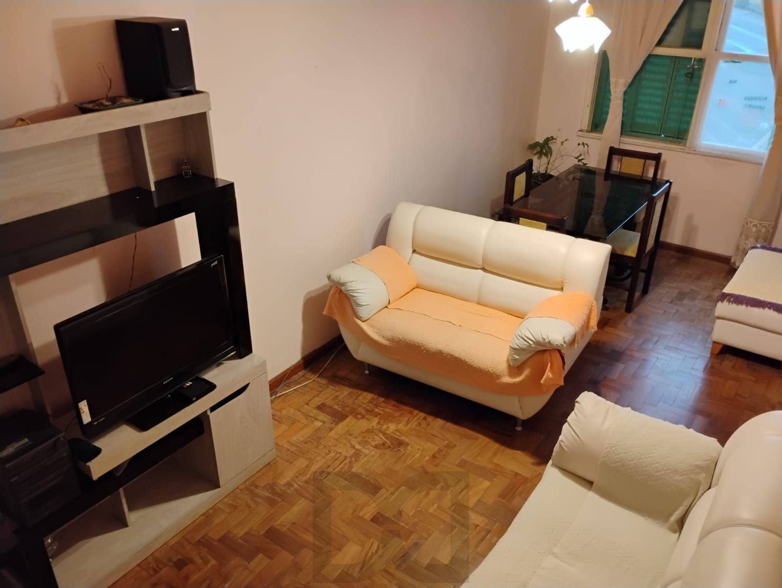 Apartamento 2 dormitórios, 67m², amplo e bem localizado na Av. Assis Brasil — foto 35