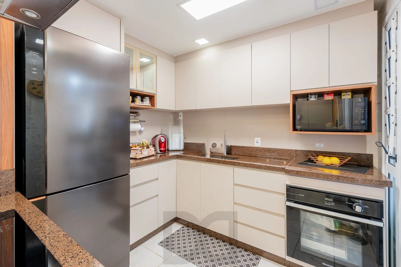 Apartamento mobiliado com 3 dormitórios churrasqueira e 2 vagas no Passo d’Areia — foto 10