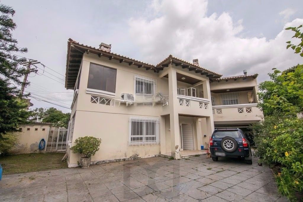 Casa de esquina com 6 dormitórios, 430m², piscina, 4 vagas — foto 28