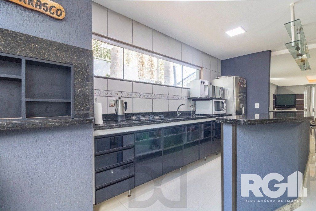 Casa térrea com 3 dormitórios, suíte e espaço gourmet. — foto 9