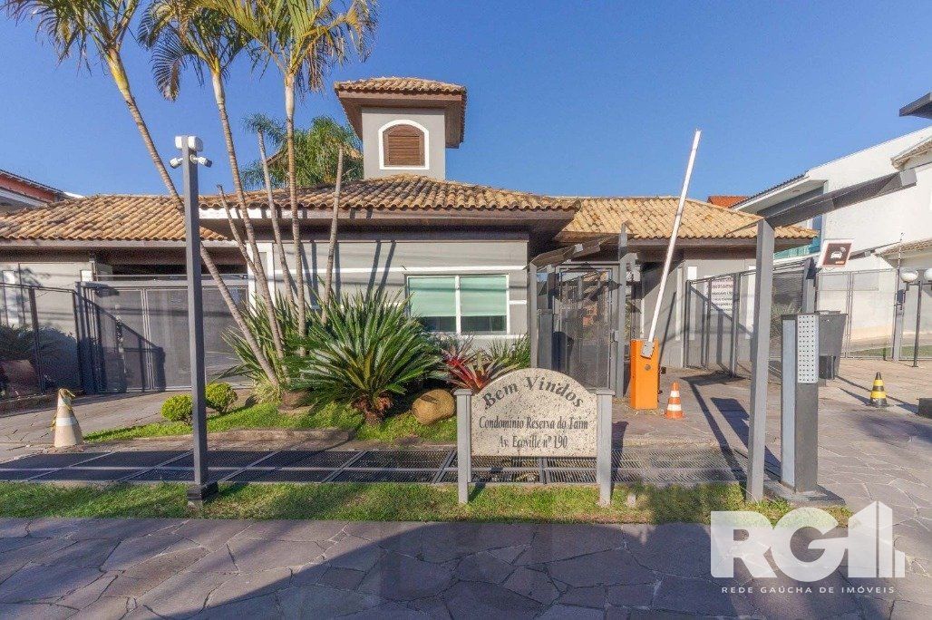 Casa em Condomínio com 3 Suítes, Espaço Gourmet e 5 Vagas de Garagem — foto 31