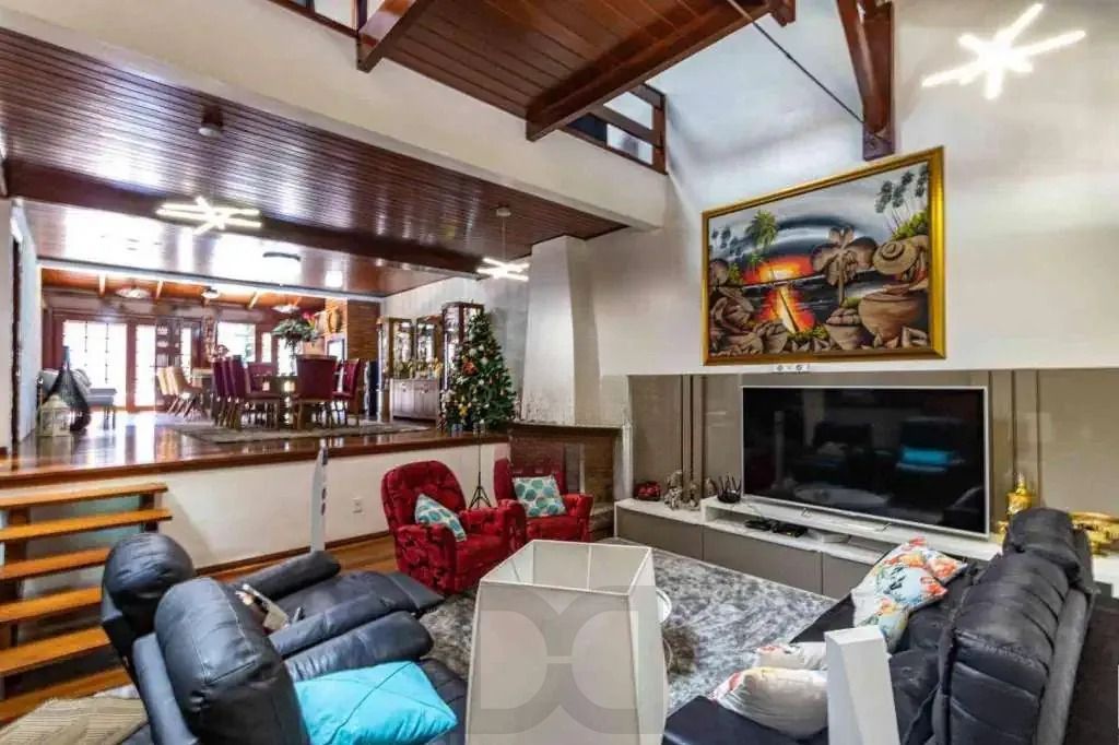 Casa com 4 dormitórios, suíte, piscina e 4 vagas. — foto 7