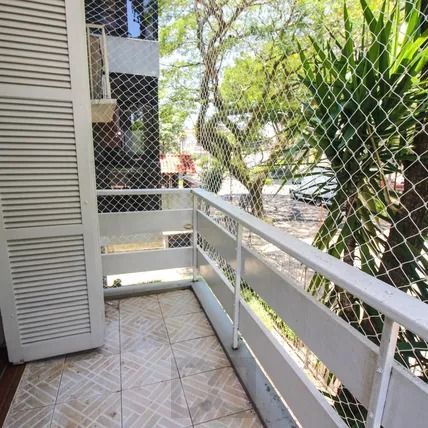 Apartamento com 2 dormitórios, banheiro auxiliar e 2 vagas cobertas. — foto 20