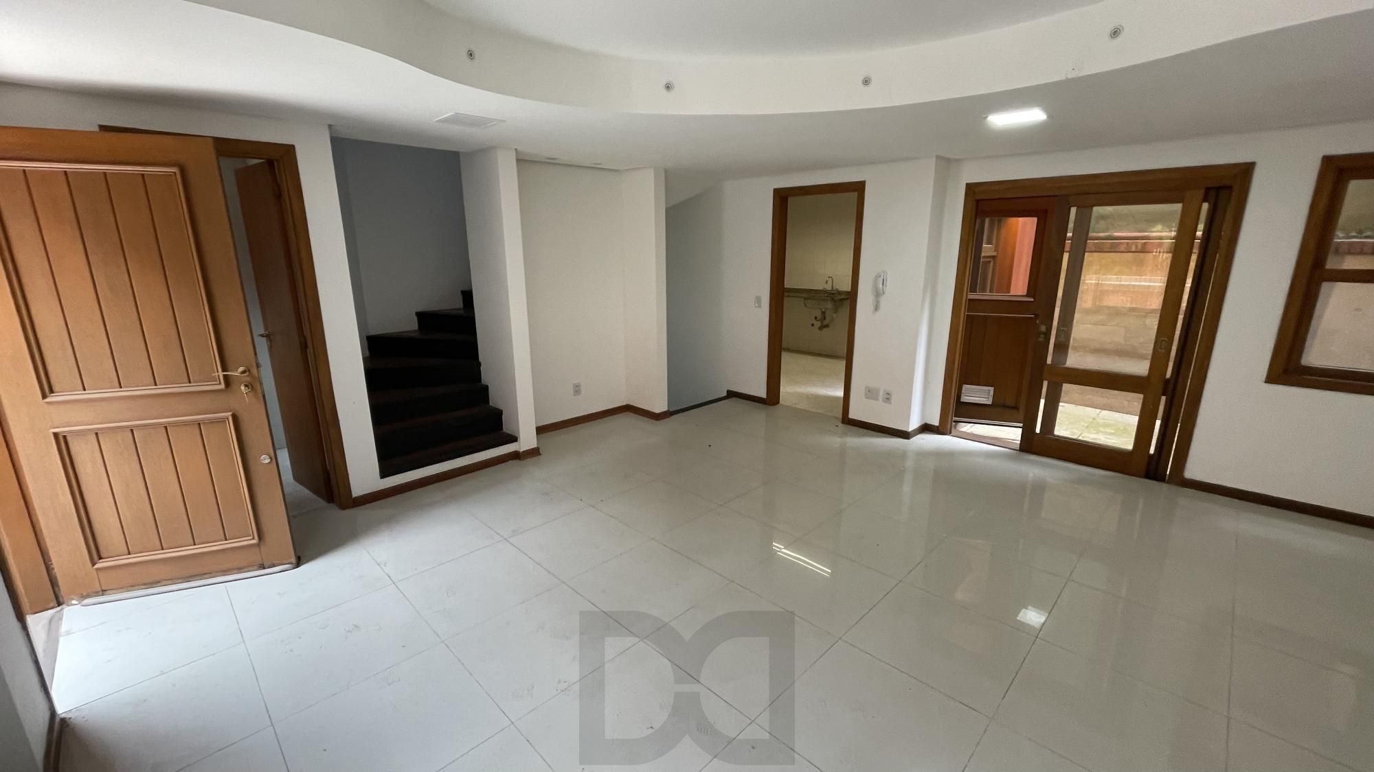 Casa em condomínio com 3 dormitórios, suíte, lavabo e 2 vagas. — foto 3