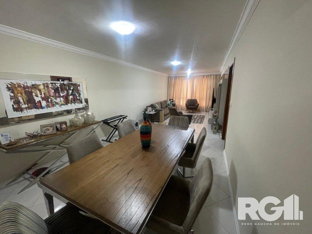 Apartamento com 3 dormitórios, 1 suíte, lavabo, 2 vagas cobertas, semimobiliado, churrasqueira e lareira. — foto 10