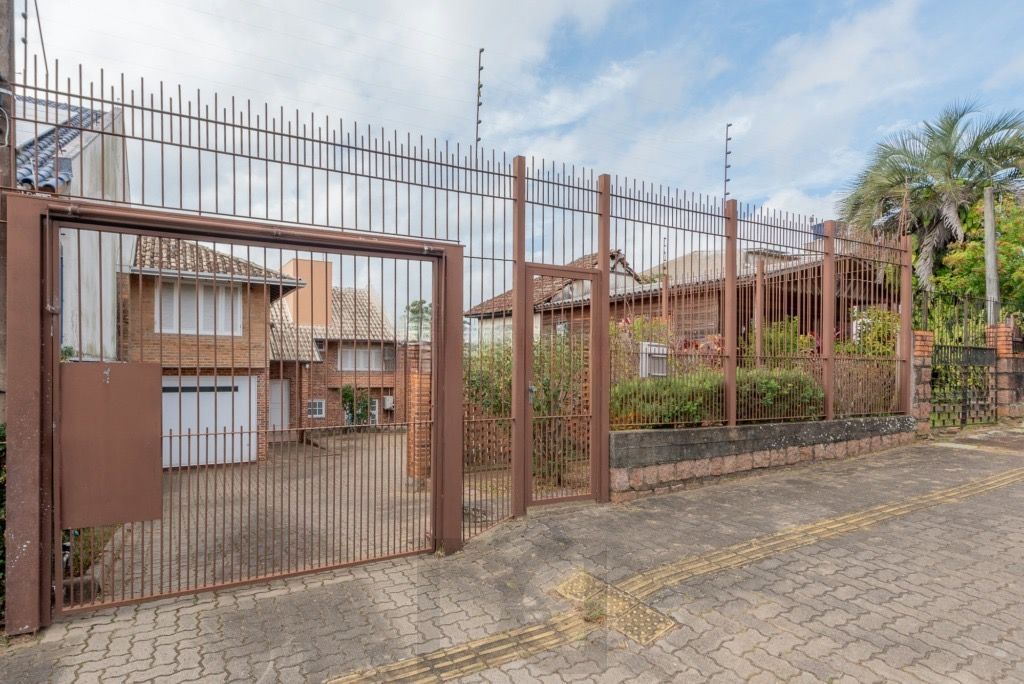 Casa com 4 dormitórios, suíte, churrasqueira e 4 vagas — foto 28