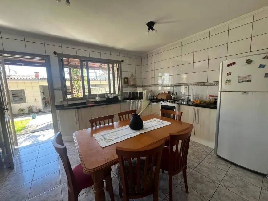 Casa ampla com 4 dormitórios e espaço gourmet no São Sebastião — foto 5