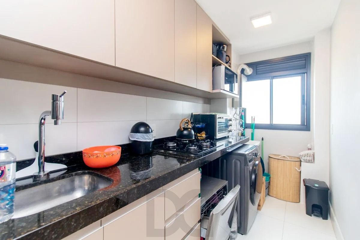 Apartamento, 2 Quartos Semimobiliado, churrasqueira, 1 vaga - Menino Deus — foto 6