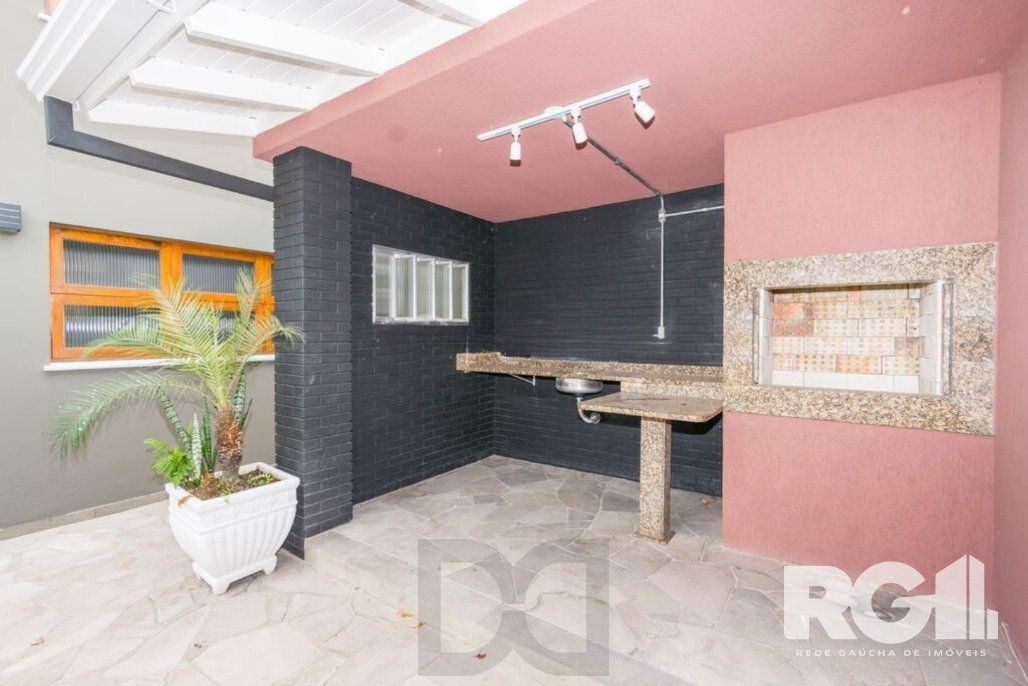 Casa com piscina, 3 dormitórios, 258m² privativos, no Jardim Itu. — foto 4