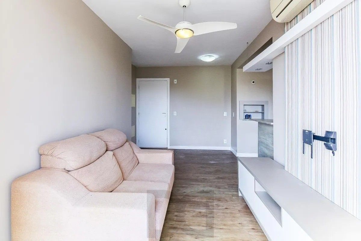 Apartamento semimobiliado com lazer completo no Alto Petrópolis — foto 4