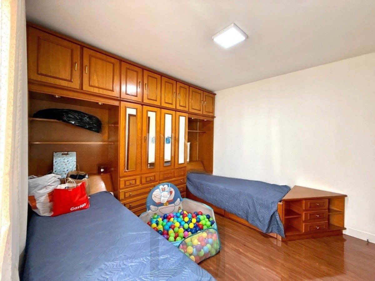 Casa ampla com 4 dormitórios, suíte e área de lazer- Passo da Areia — foto 26