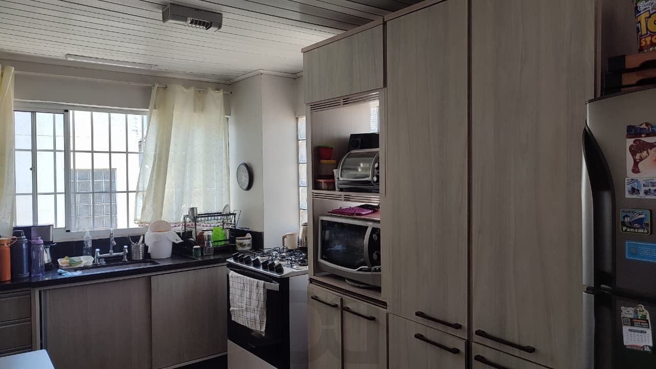 Casa desocupada 3 Dormitórios, churrasqueira, sotão no Bairro Auxiliadora — foto 7
