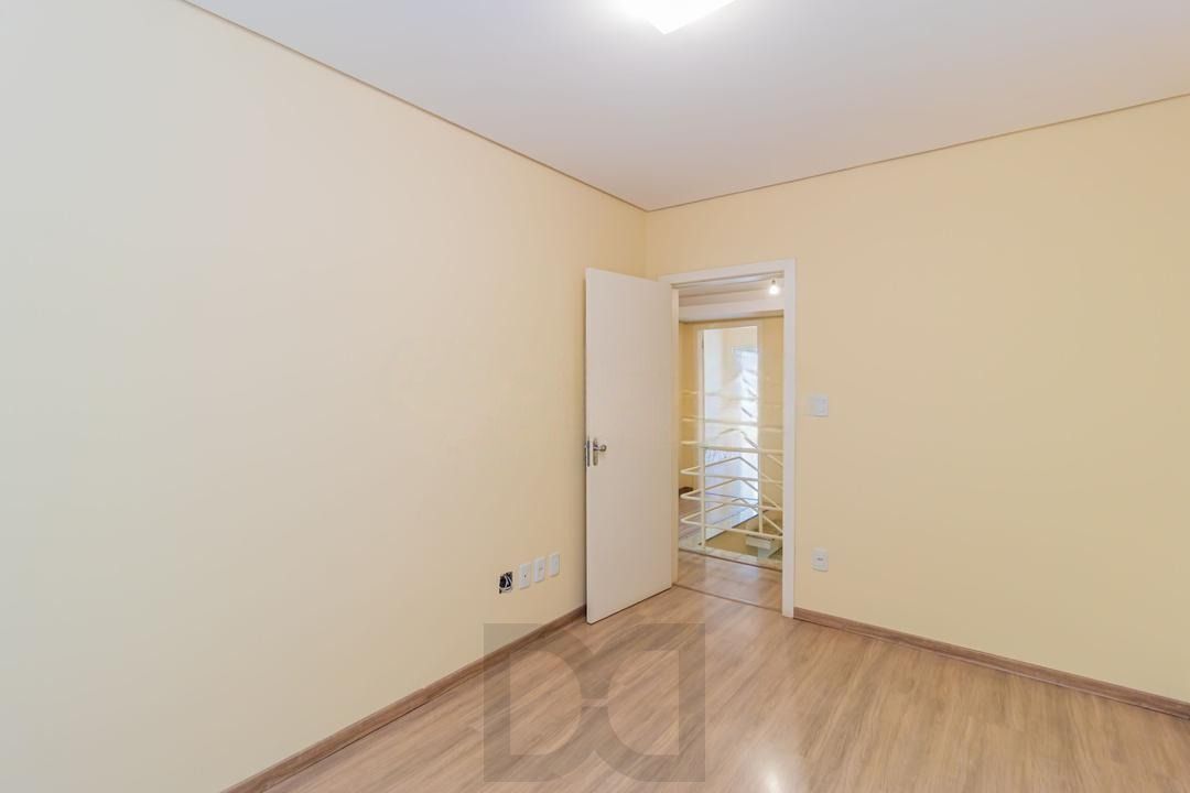 Casa com 3 dormitórios, suíte, lavabo e amplo pátio. — foto 19