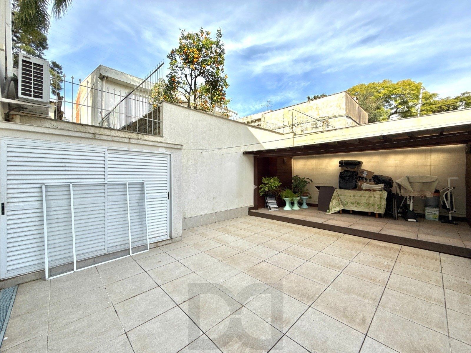 Casa com 3 Suítes e 3 Vagas no Bairro Vila Ipiranga — foto 3