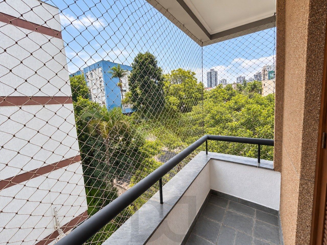 Apartamento de 3 Dormitórios com Suíte e Churrasqueira — foto 19