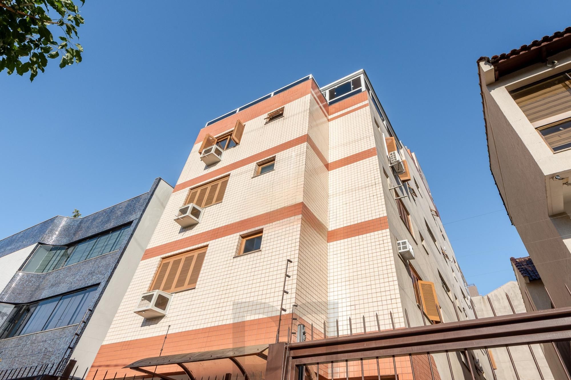 Cobertura 100% reformada,3 dormitórios, 1 suíte, 2 vagas no bairro Jardim Itu — foto 20