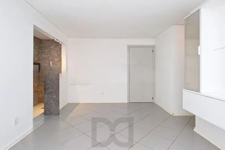 Apartamento com 2 dormitórios, suíte, churrasqueira e vaga de garagem. — foto 9