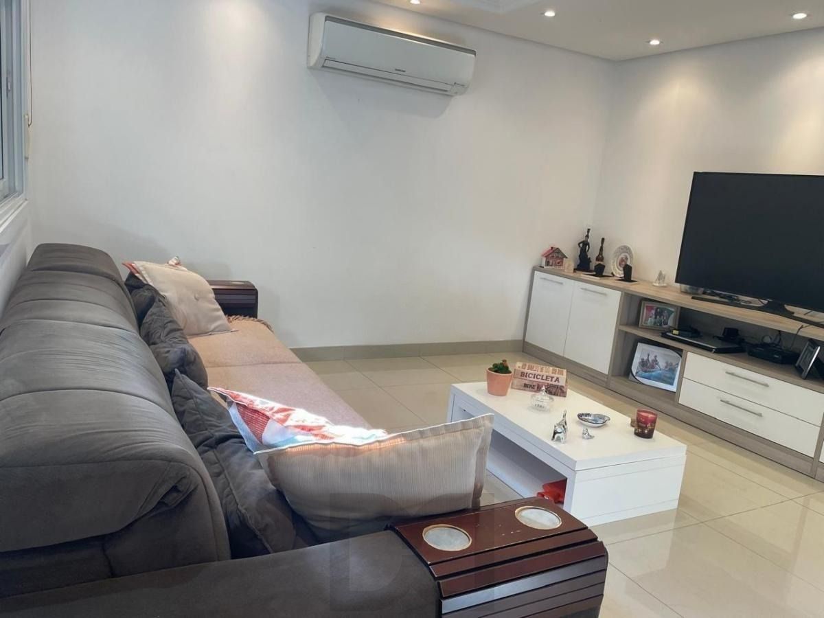 Casa com 3 dormitórios, suíte, lavabo, espaço gourmet com churrasqueira. — foto 7