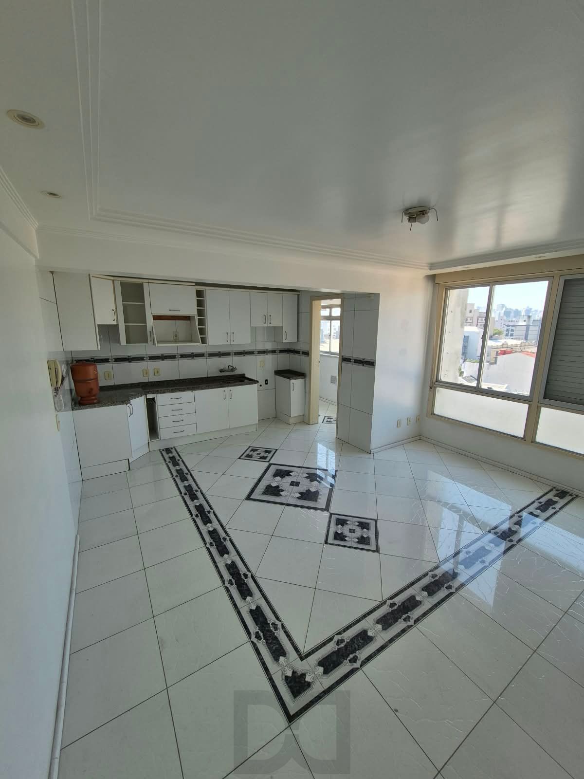 Apartamento com 2 Dormitórios na Cidade Baixa — foto 1