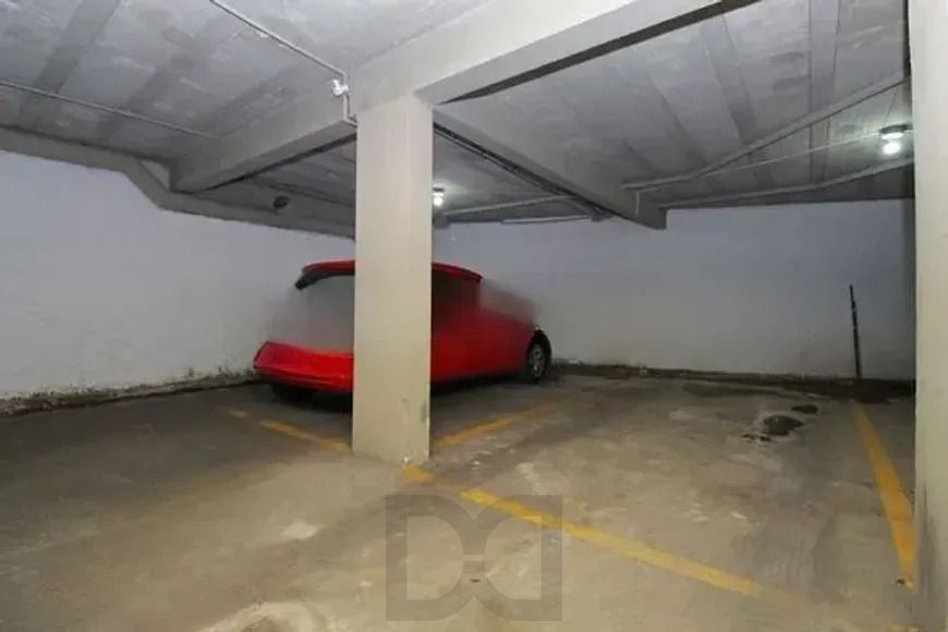 Apartamento com 2 dormitórios, suíte, churrasqueira e vaga de garagem. — foto 24