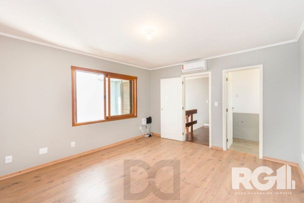 Casa com piscina, 3 dormitórios, 258m² privativos, no Jardim Itu. — foto 18