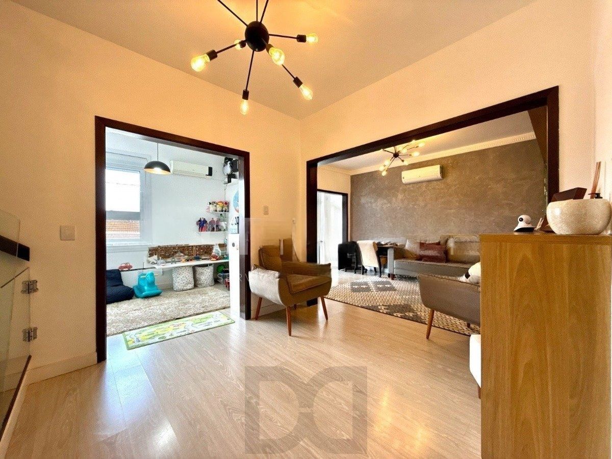 Casa ampla com 4 dormitórios, suíte e área de lazer- Passo da Areia — foto 6