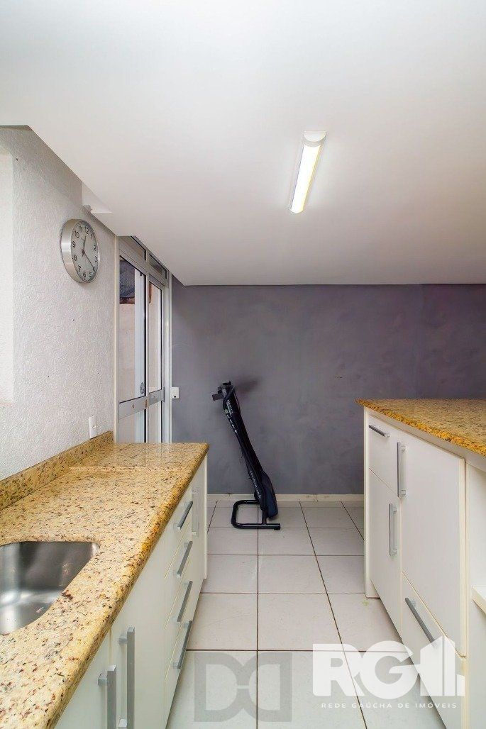 Casa em condomínio com 3 dormitórios, suíte, espaço gourmet. — foto 8