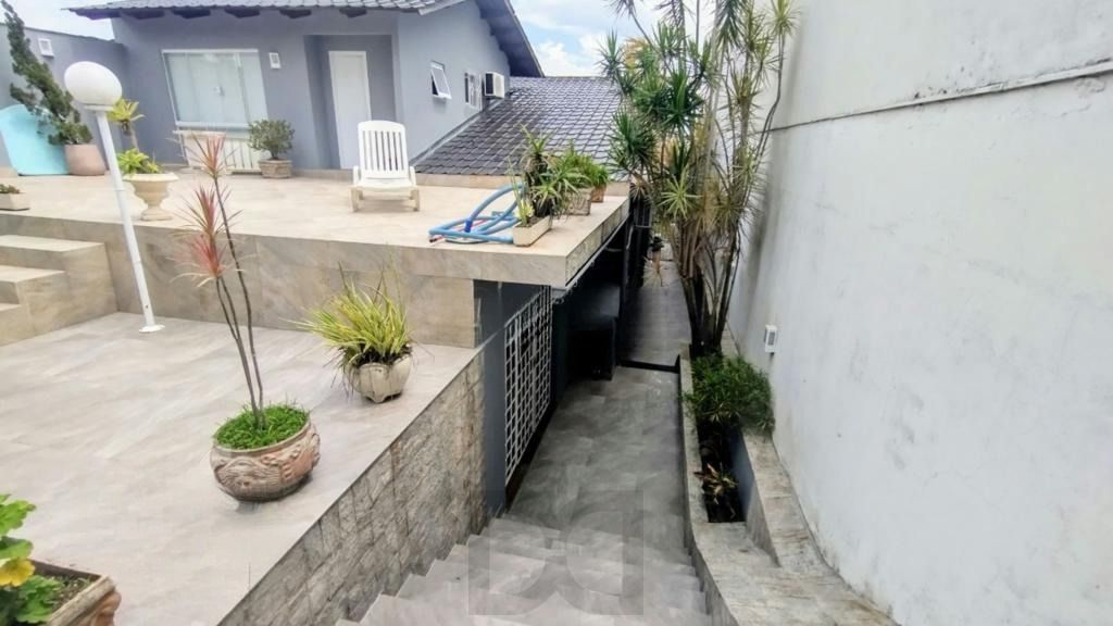 Casa reformada com 3 suítes patio e piscina no bairro Cristo Redentor — foto 20