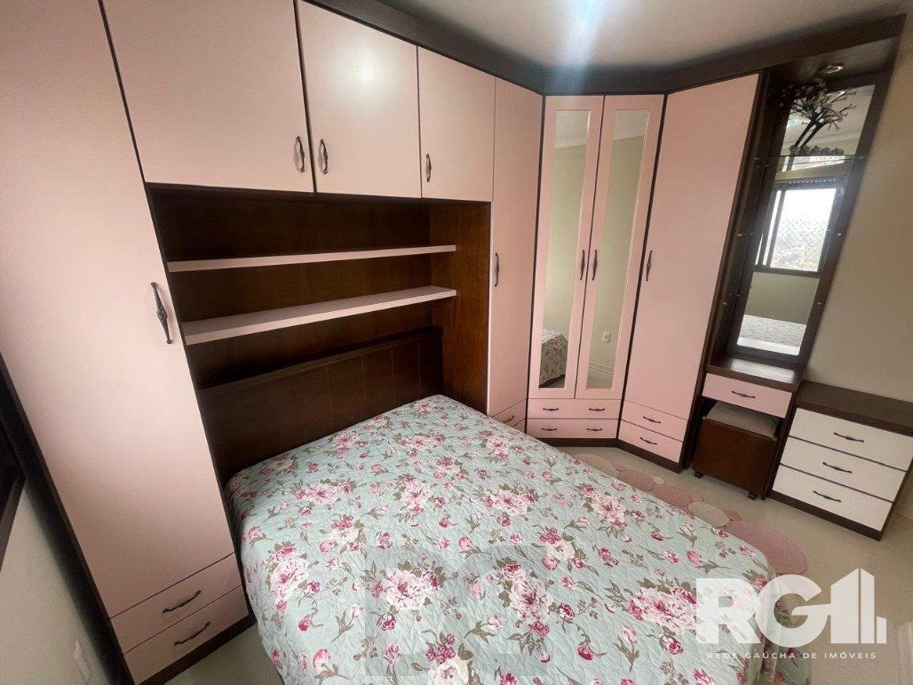 Apartamento com 3 dormitórios, 1 suíte, lavabo, 2 vagas cobertas, semimobiliado, churrasqueira e lareira. — foto 24