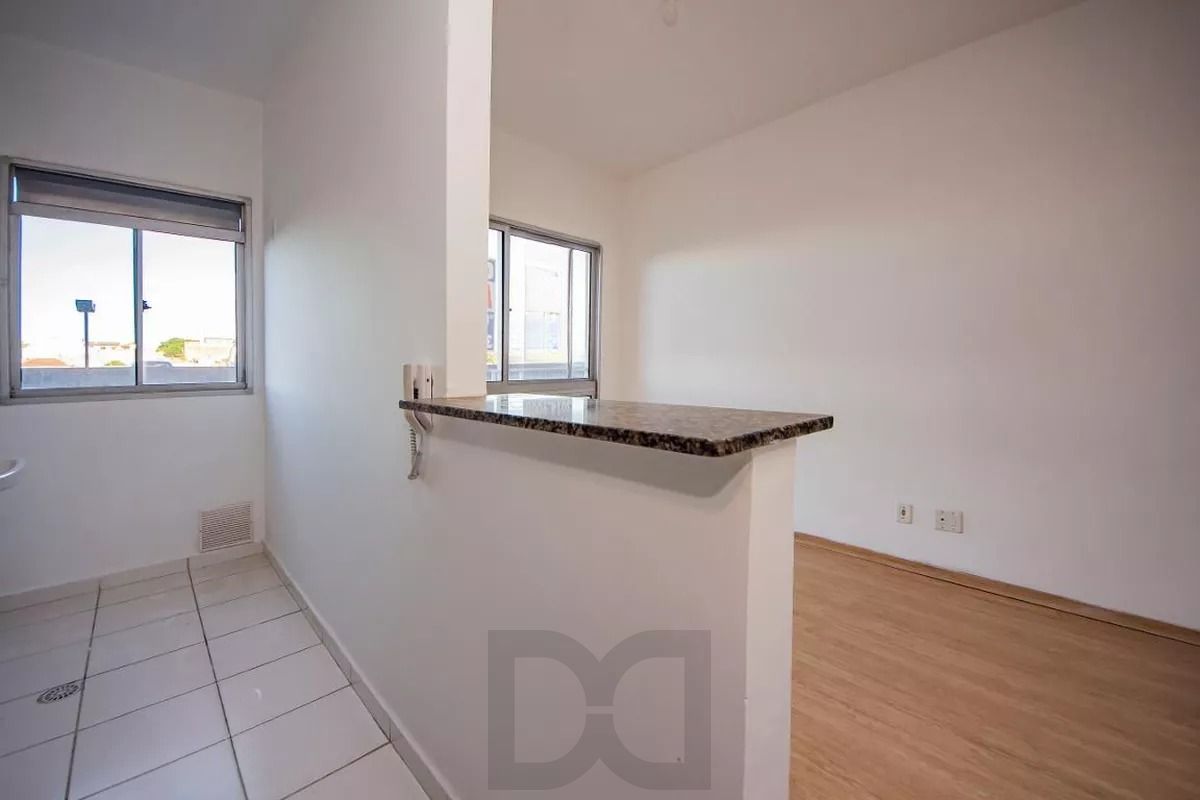Apartamento 2 dorm, 1 vaga coberta na Ary Tarrago- Jardim Itu — foto 3