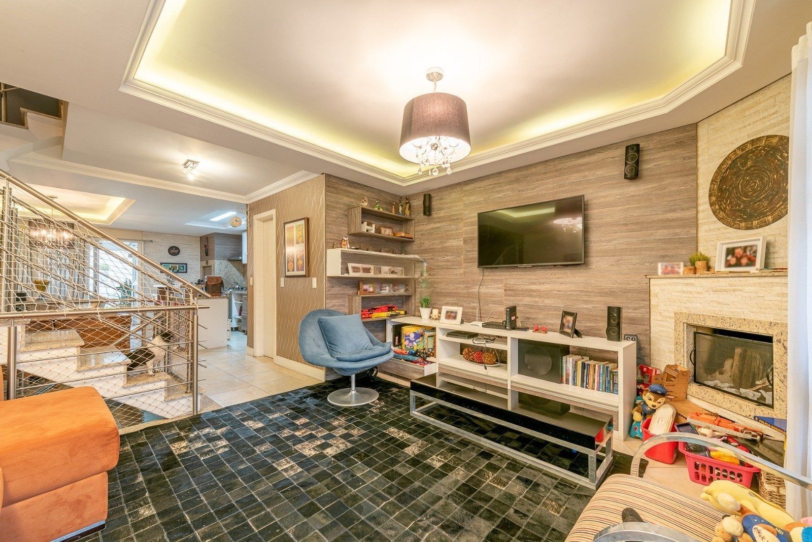 Casa com 3 dormitórios, suíte, pátio com spa, 3 vagas, Rua do Pampa - Ecoville — foto 11