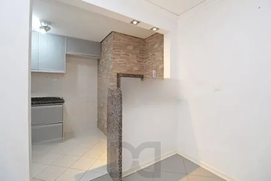 Apartamento com 2 dormitórios, suíte, churrasqueira e vaga de garagem. — foto 22