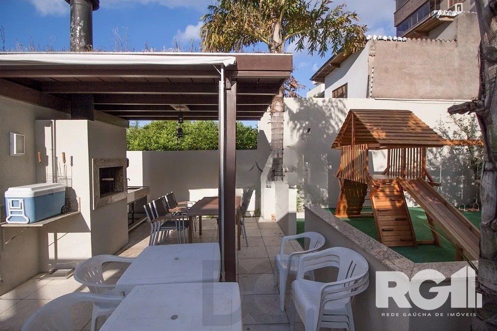 Apartamento com 94m², 3 quartos, 1 suíte, 2 vagas, no bairro Cristo Redentor em Porto Alegre.. — foto 34