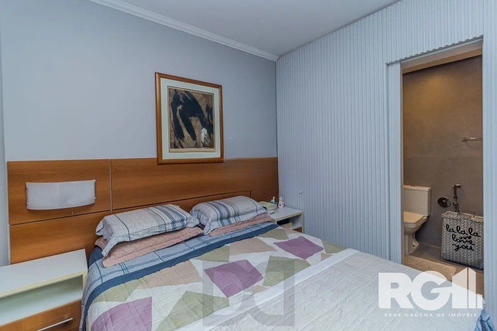 Apartamento com 94m², 3 quartos, 1 suíte, 2 vagas, no bairro Cristo Redentor em Porto Alegre.. — foto 10
