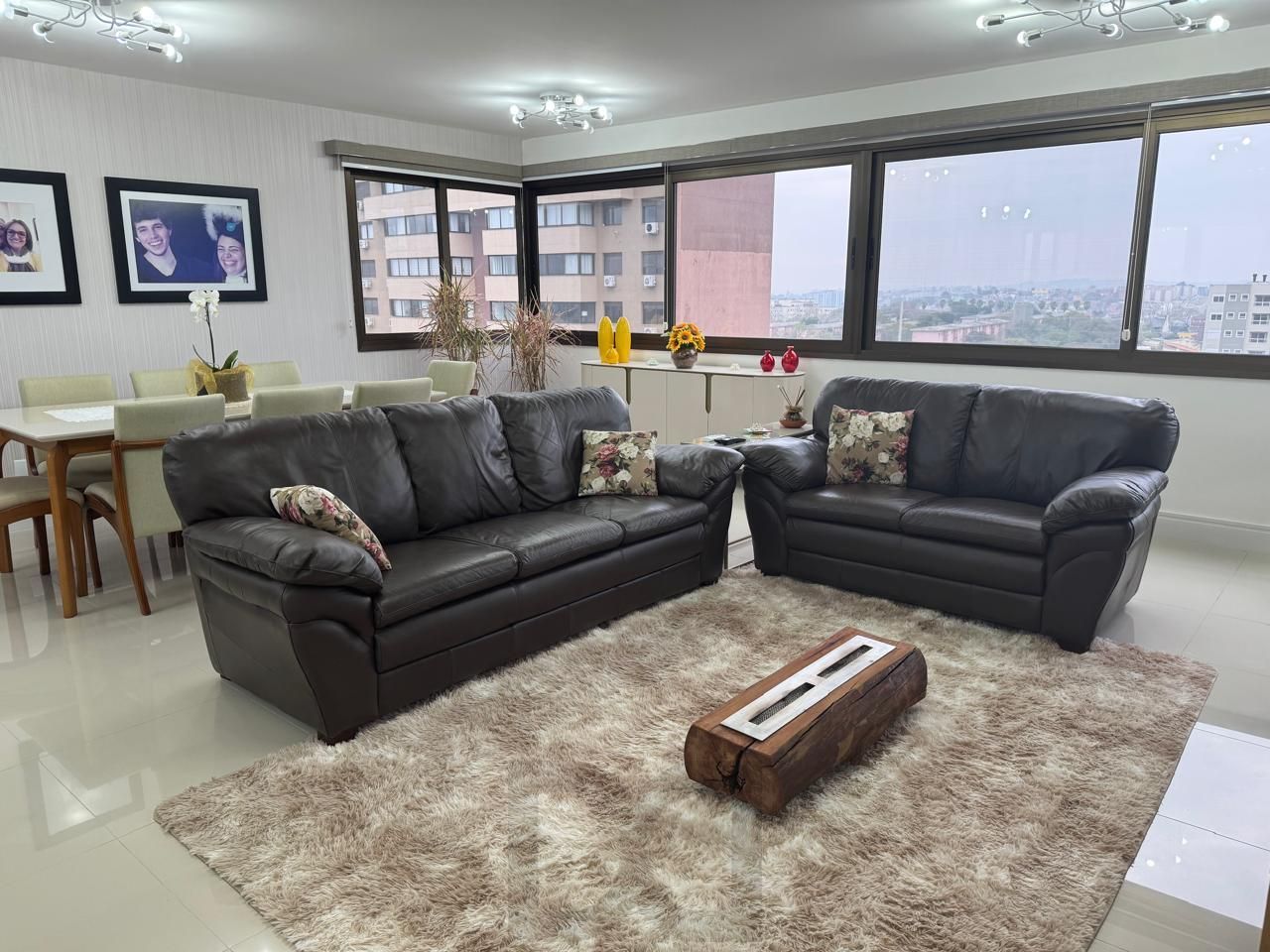 Semi-mobiliado, 3 dormitórios, 2 vagas lado a lado - Jardim Planalto — foto 2