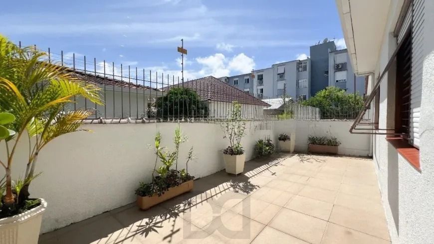 Casa com 3 Dormitórios, Suíte e Garagem para 4 Carros no São Sebastião — foto 22