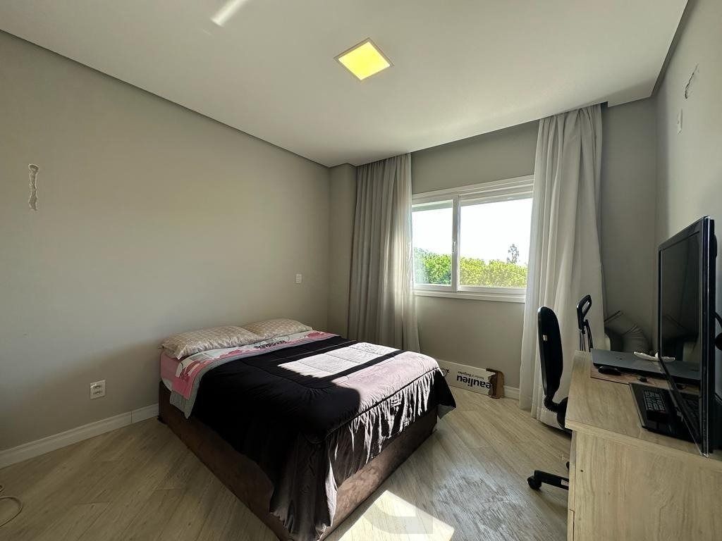 Casa em condomínio com 3 dormitórios, suíte master, espaço gourmet com piscina. — foto 19