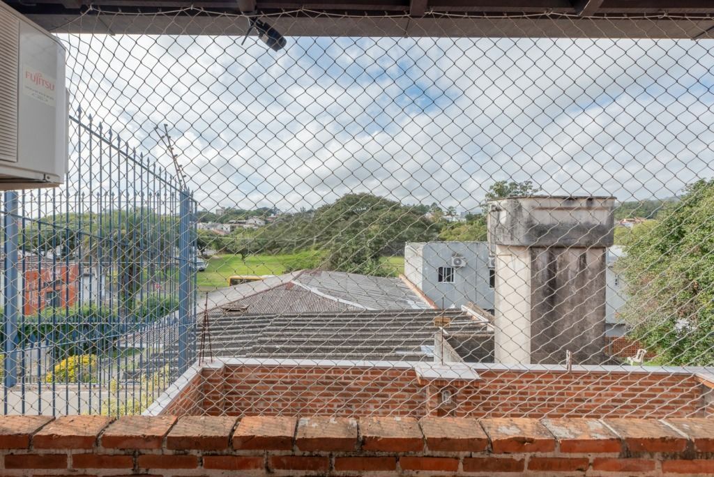 Casa com 4 dormitórios, suíte, churrasqueira e 4 vagas — foto 16