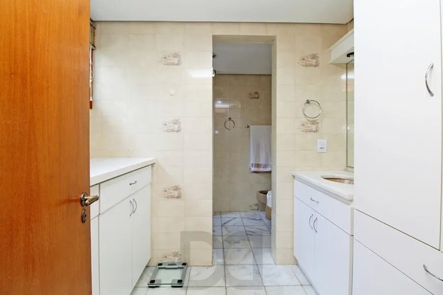Apartamento com 159m², localizado no bairro Bela Vista em Porto Alegre/RS. — foto 21