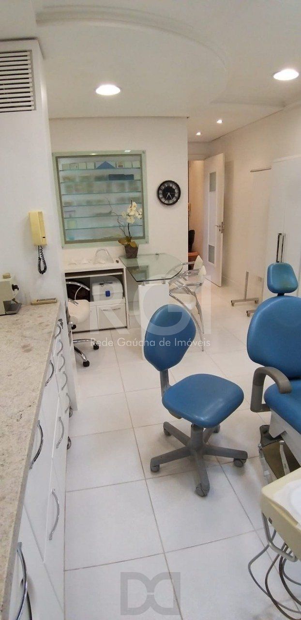 Sala comercial com 40m² privativos localizado no bairro Petrópolis em Porto Alegre/RS. — foto 11
