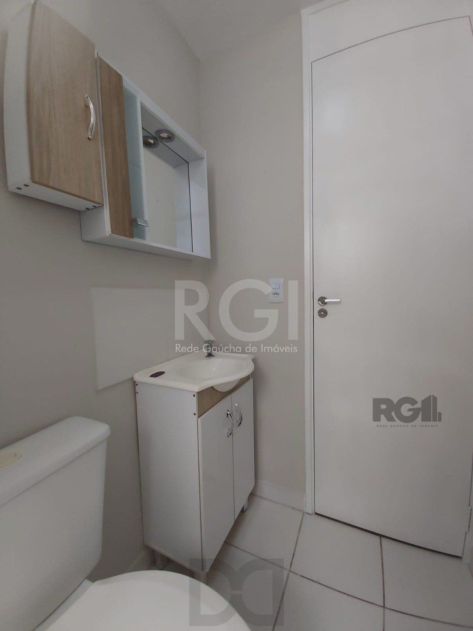Apartamento com 01 dormitório, sala, cozinha, banheiro social, bem arejado,  ótima localização, próximo a UNIVERSIDADE DA FAPA. — foto 20