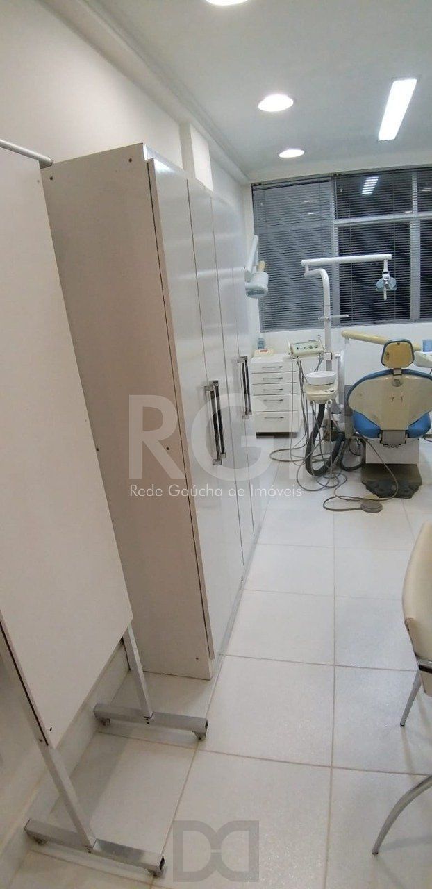 Sala comercial com 40m² privativos localizado no bairro Petrópolis em Porto Alegre/RS. — foto 16
