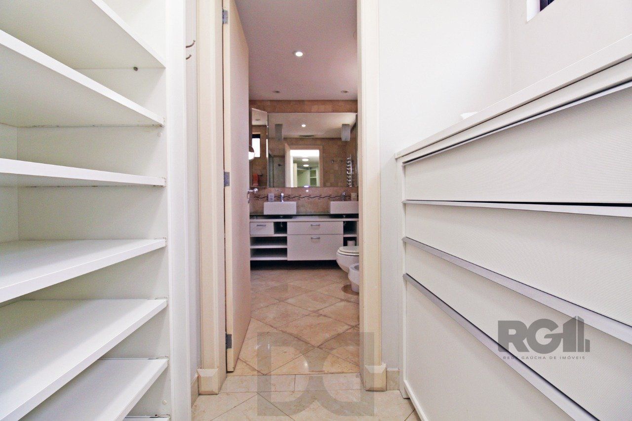 Apartamento com 4 suítes localizado no bairro Moinhos De Vento em Porto Alegre/RS. — foto 10