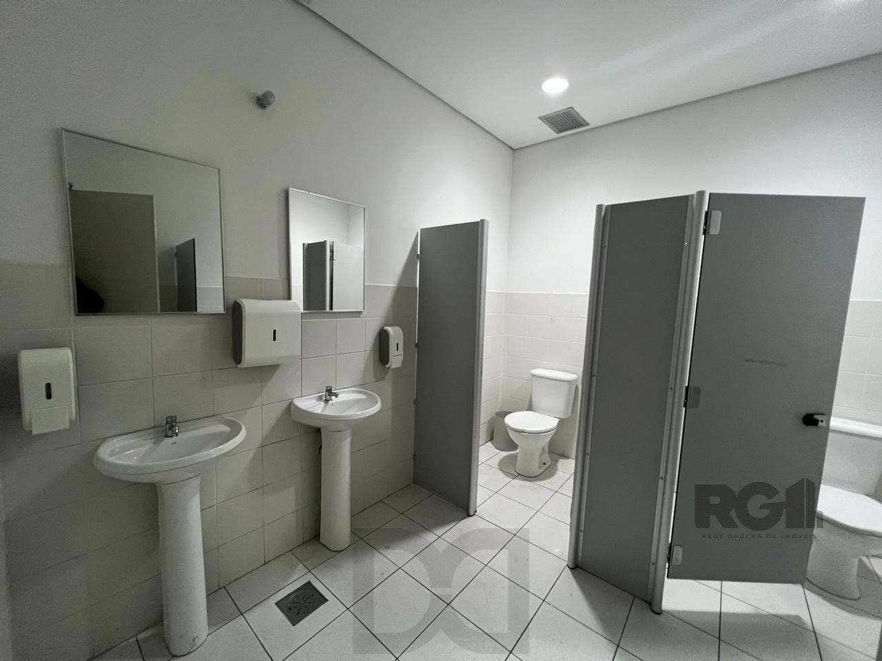 Loja para Venda - 450m², 0 dormitórios, 1 vaga - Petrópolis — foto 19