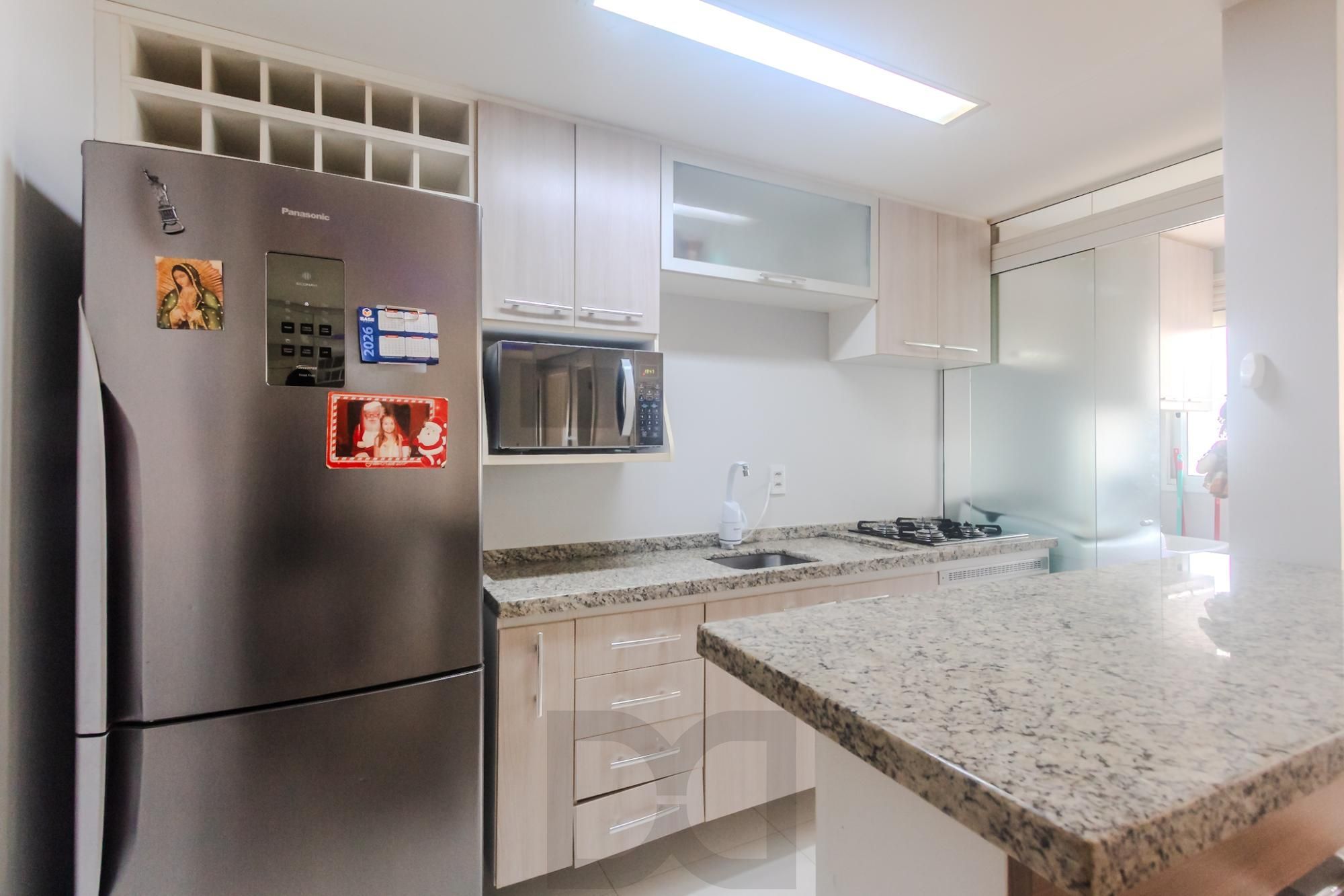 Apartamento com 72m², localizado no bairro Jardim Carvalho em Porto Alegre/RS. — foto 4