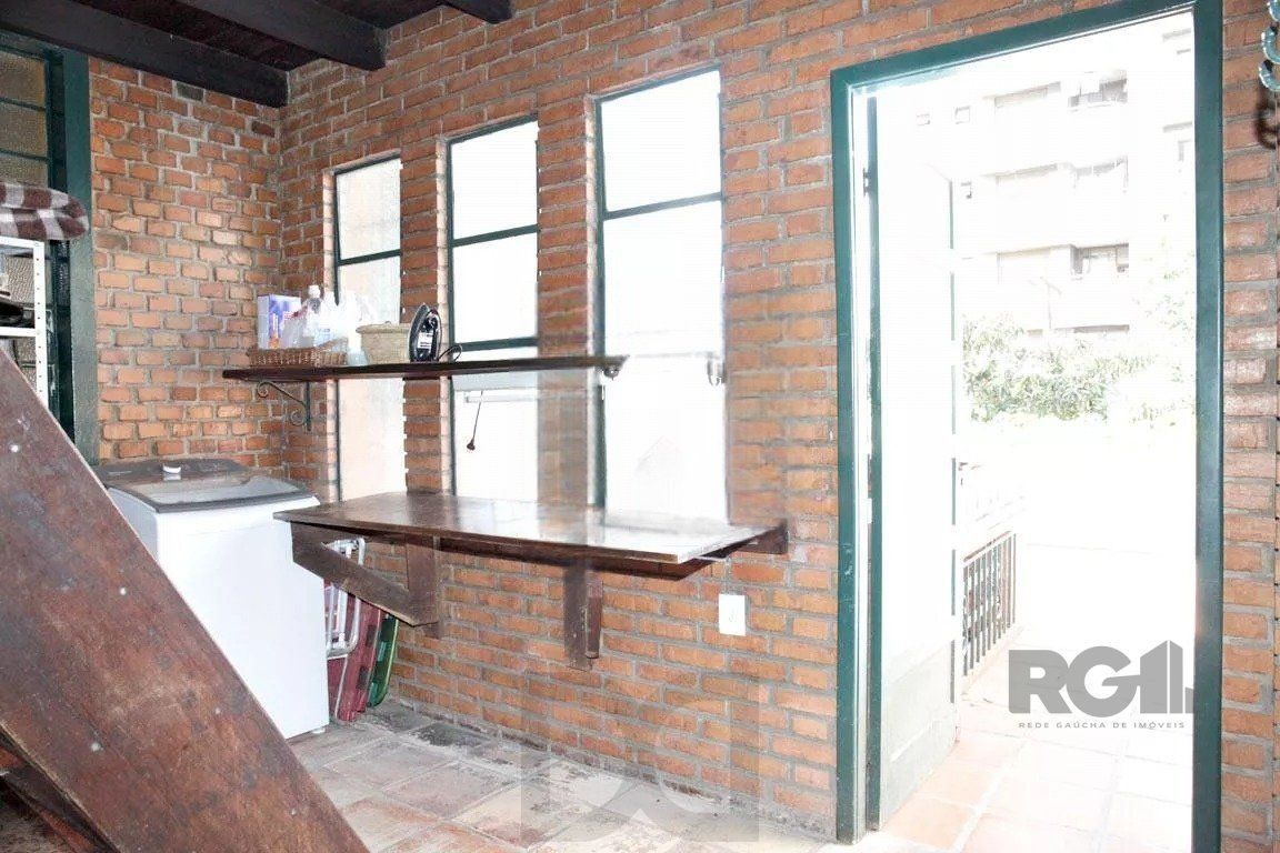 Casa 04 dormitórios, 01suíte, locação,234m² privativos, Petrópolis/Porto Alegre — foto 38