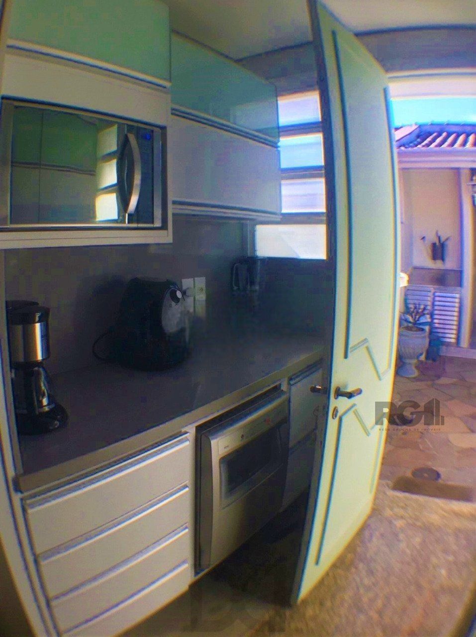 Casa com 3 dormitórios, localizada no bairro Jardim Itu em Porto Alegre/RS.  — foto 14