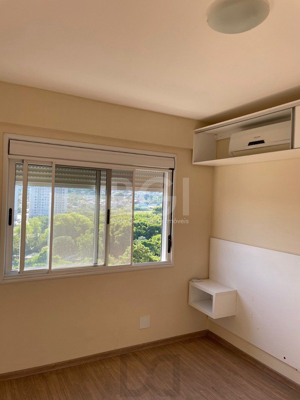 Apartamento com 2 dormitórios, localizado no bairro Morro Santana em Porto Alegre/RS. — foto 6