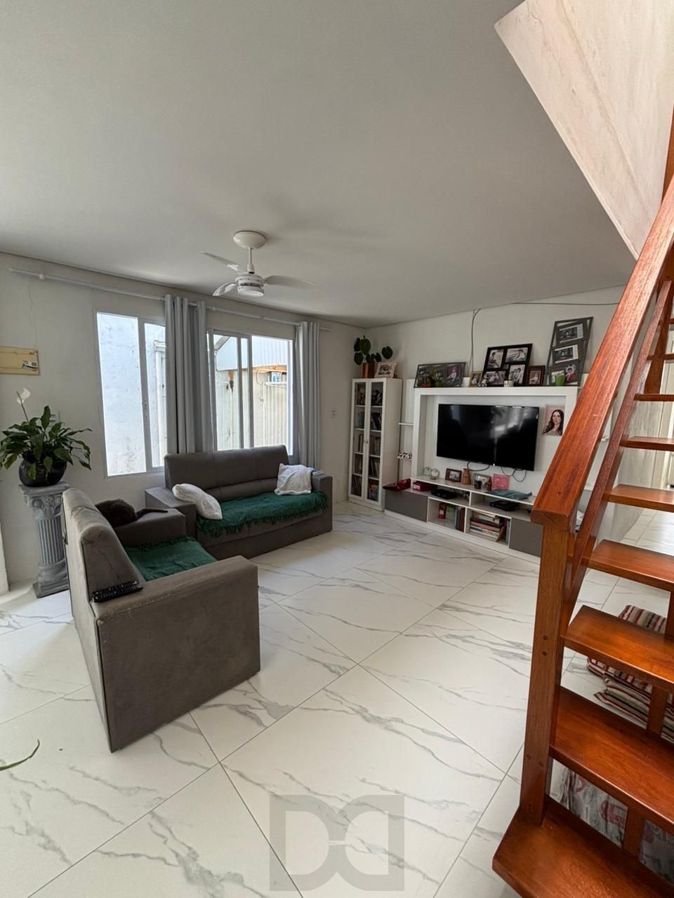 Casa com 177m², localizado no bairro Azenha em Porto Alegre/RS. — foto 7
