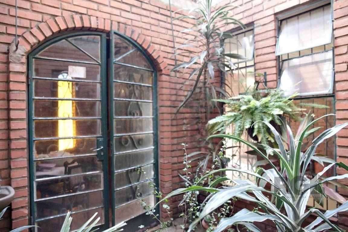 Casa 04 dormitórios, 01suíte, locação,234m² privativos, Petrópolis/Porto Alegre — foto 50